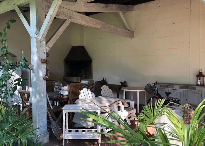 Chartreuse Xviii Vila