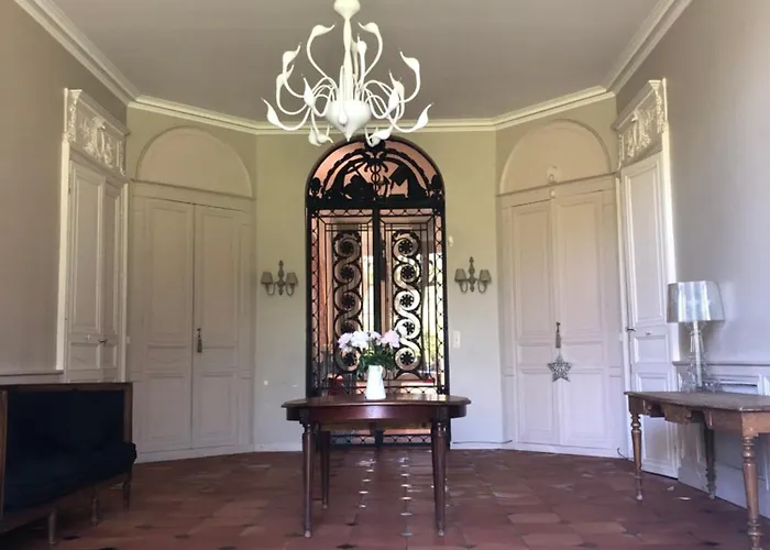 Vila Chartreuse Xviii *