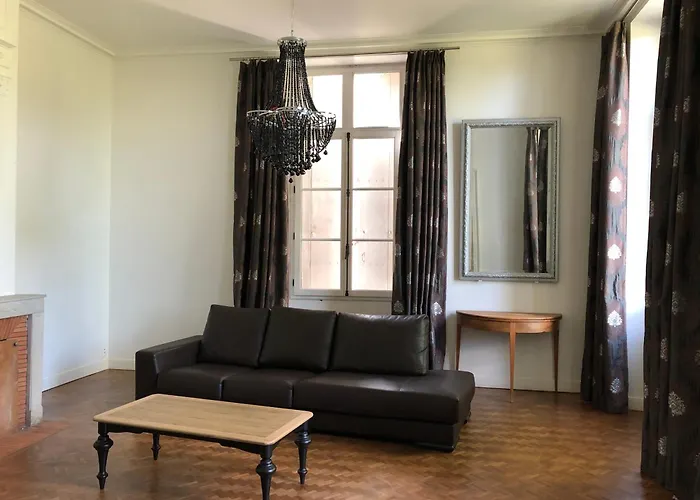 Chartreuse Xviii Vila *